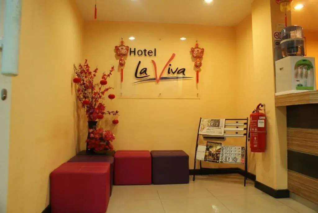 OYO 216 La Viva Hotel - photo 11