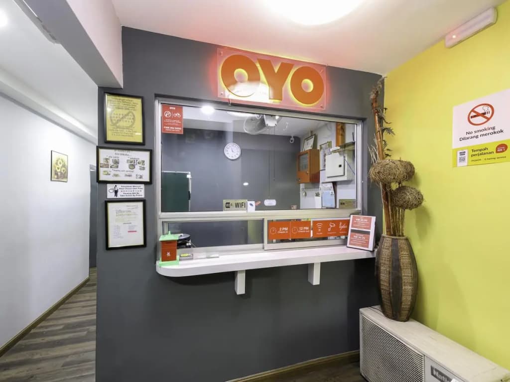 OYO 937 Lucky Hotel - photo 2