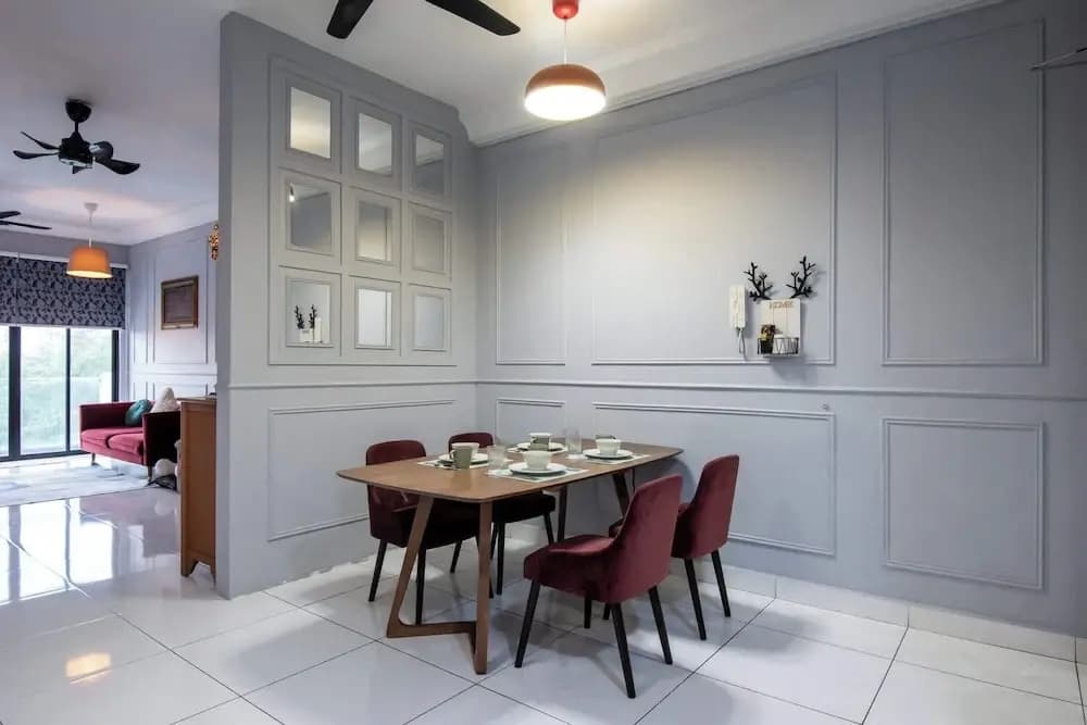 Stylish 4BR Near Paradigm Mall, Pool, Free Parking - photo 2