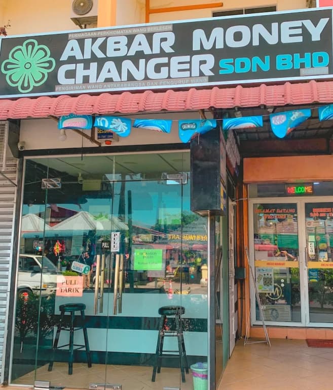 Amzar Motel Cenang - photo 18