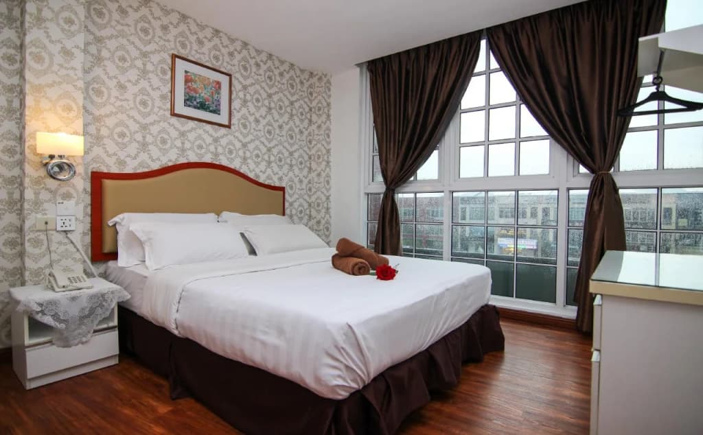 Hotel Zamburger Taman Nusa Bestari - photo 3