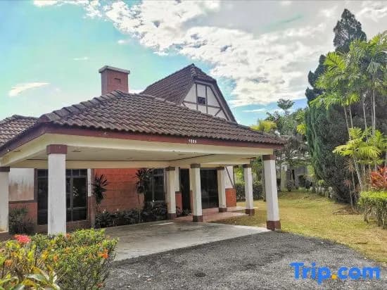 Yussy Homestay at Afamosa Villa - photo 7