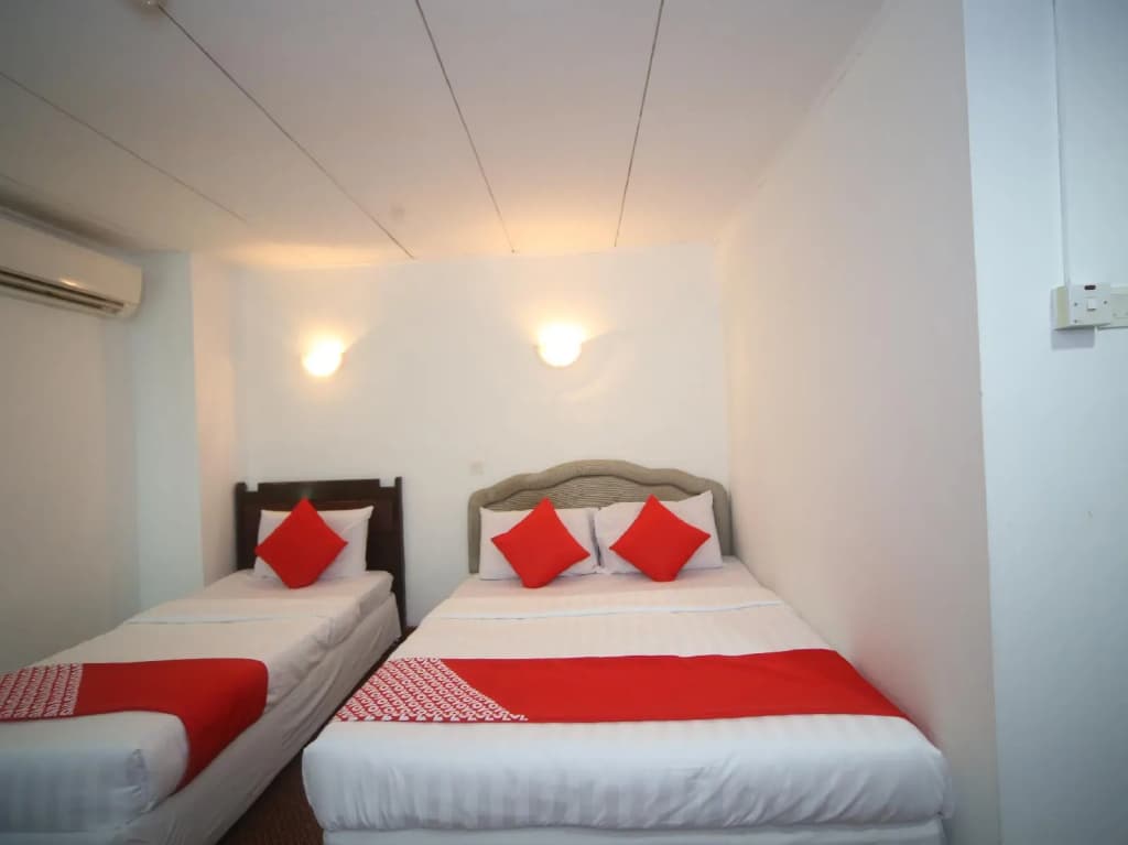 OYO 699 Plaza Hotel - photo 5