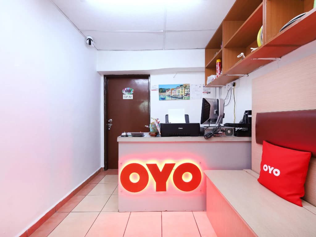 OYO 1132 Azimaju Guesthouse - photo 5