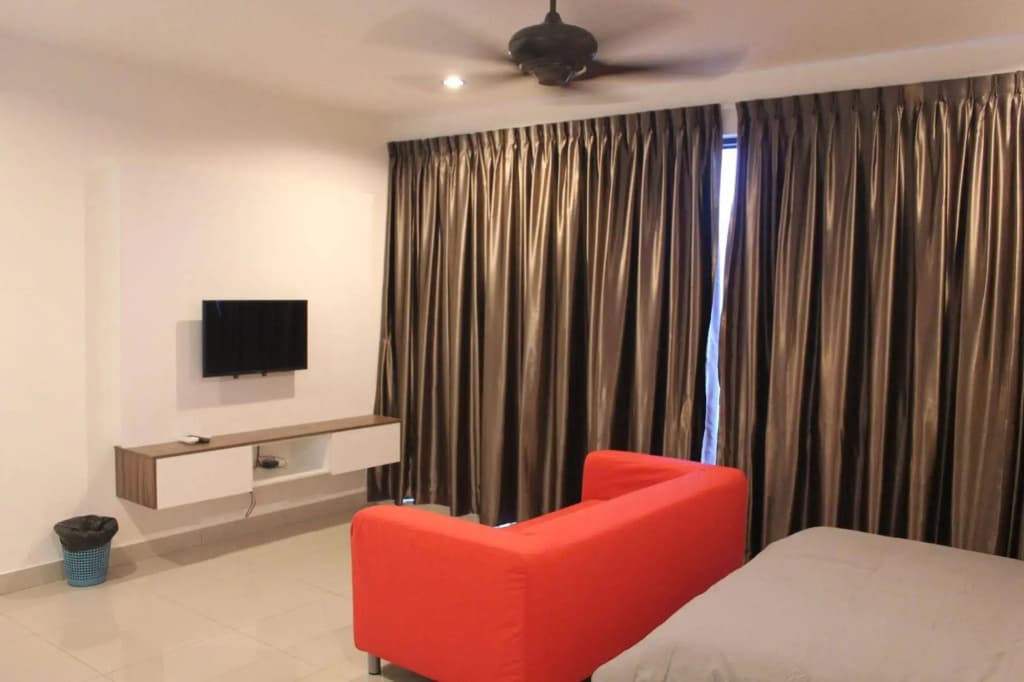 De Houz - Trefoil Setia Alam Home Stay - photo 3
