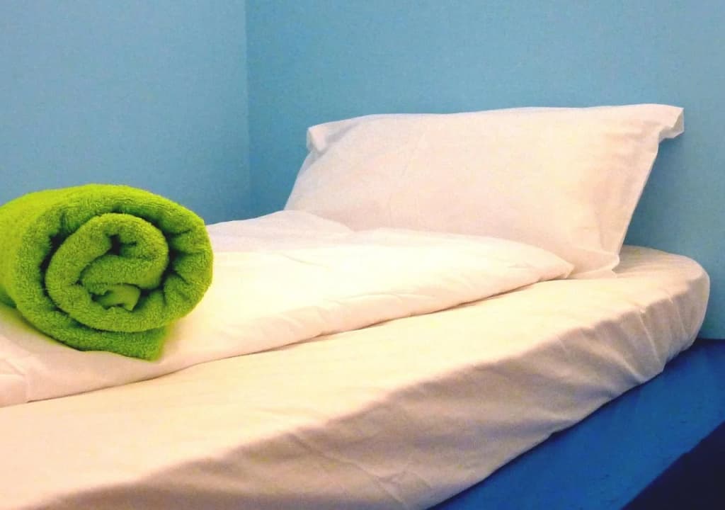 OYO 89880 Vstay 2 Guesthouse - photo 2
