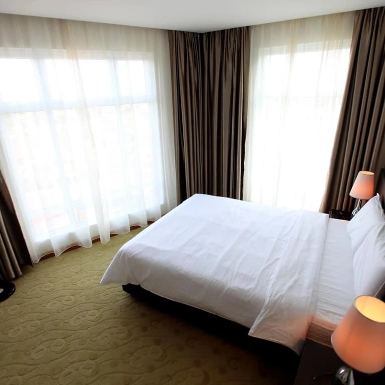 Merdeka Suites Hotel - photo 24