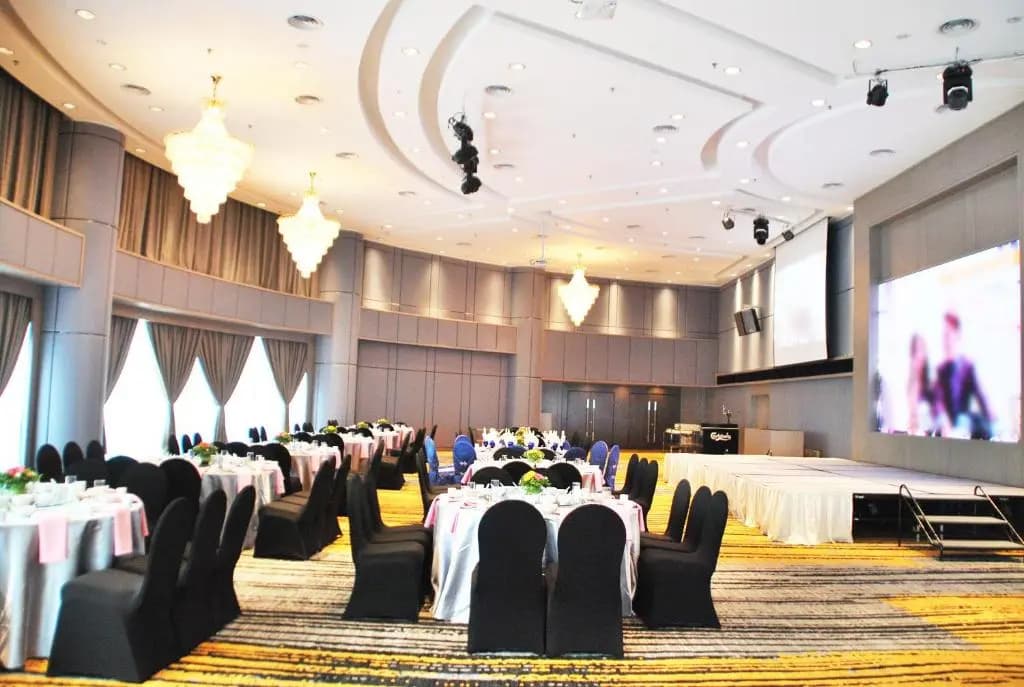 Grand Paragon Hotel Johor Bahru - photo 37