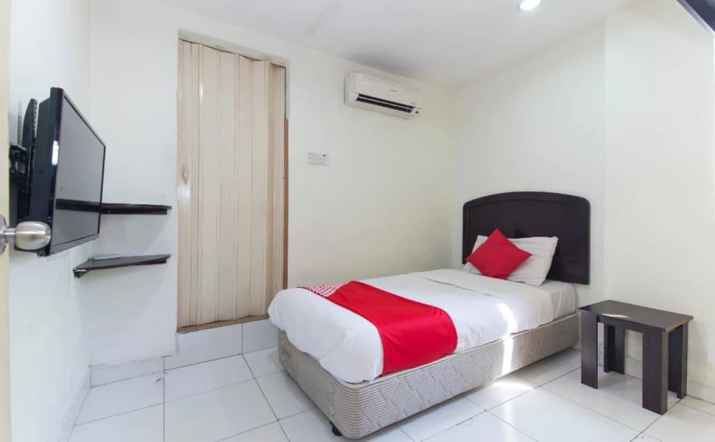 OYO 427 Hotel Kristal - photo 6