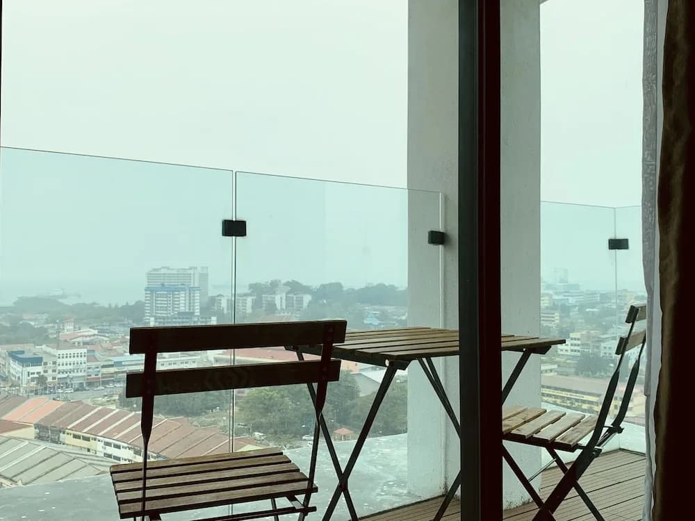 D'wharf Residence PD Waterfront Family Deluxe Suite by AirPlan - photo 6