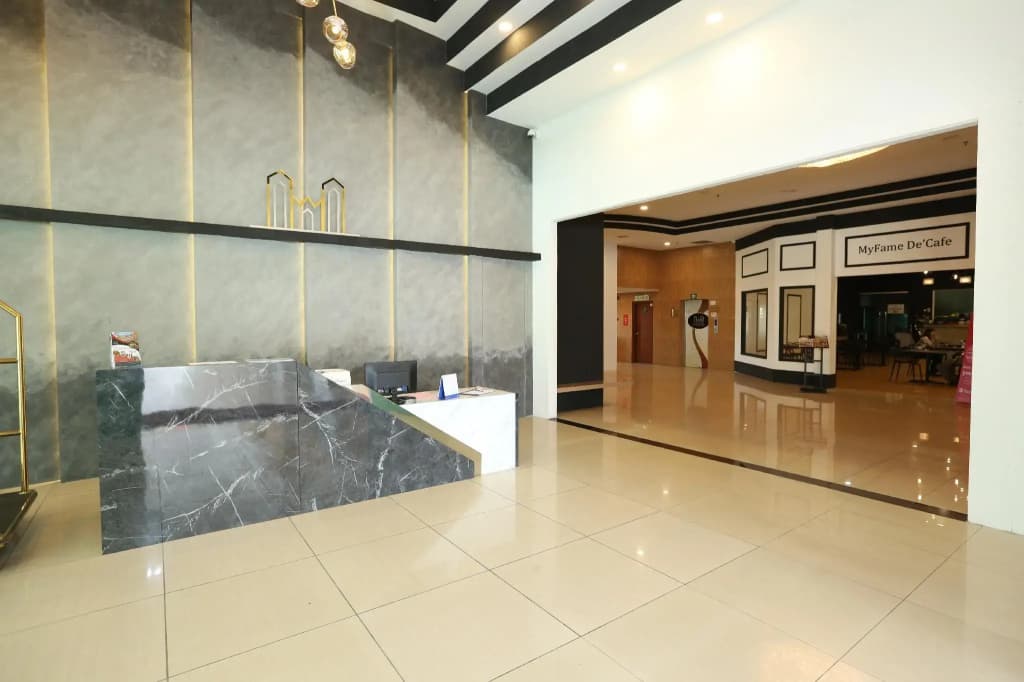 My Fame Hotel - photo 2