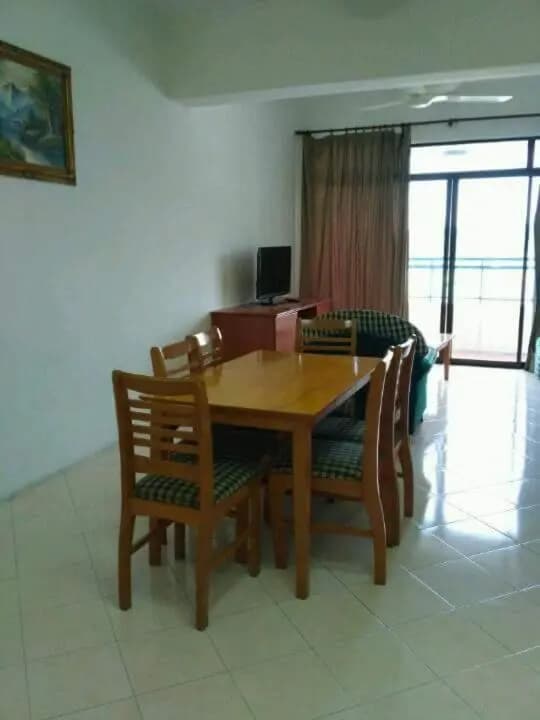 Lumut Apartment - photo 11