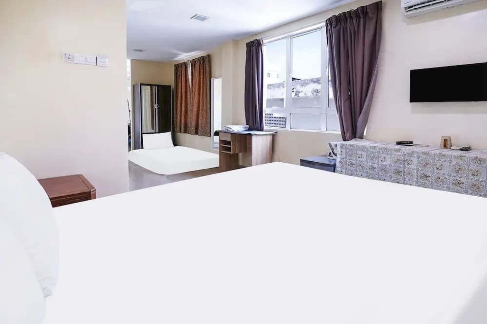 OYO 90486 Station Hotel - photo 6