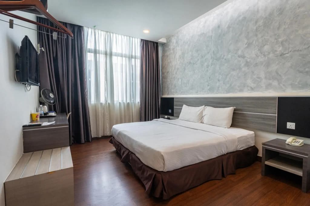 Indra Hotel - photo 16