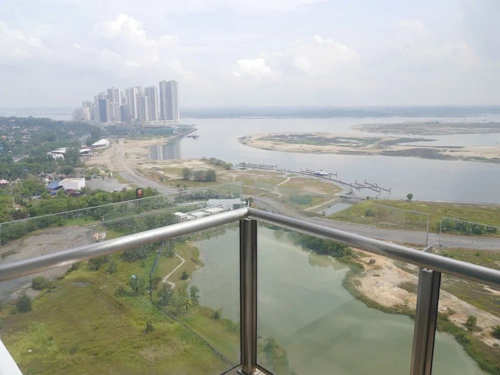 FlexiAsia BayView Apartment - photo 15