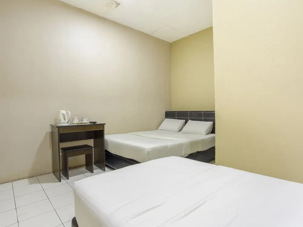 Lodge 37T by OYO Rooms - photo 6