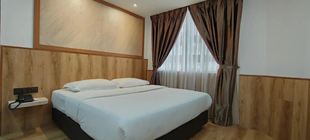 Country Hotel - photo 7