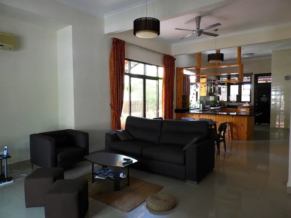 Batu Ferringhi Homestay - photo 2