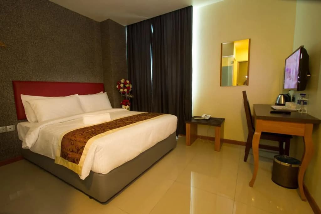 Prince 33 Hotel - photo 7