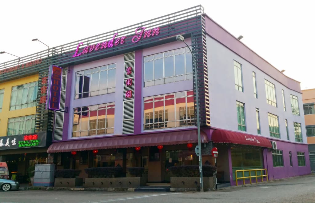 Lavender Inn Nusa Bestari - main photo