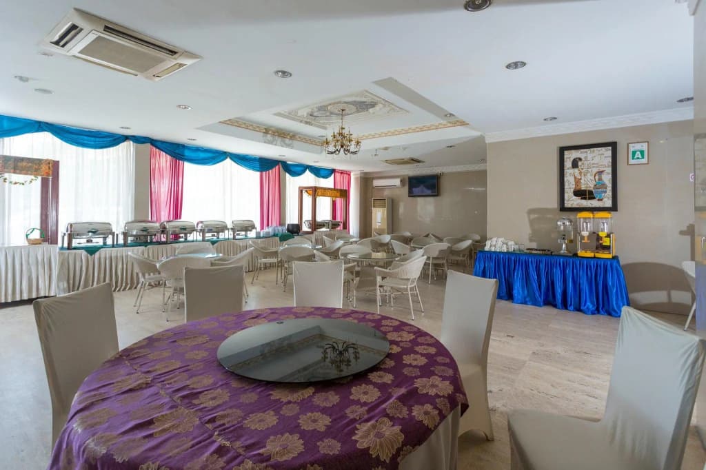OYO 89619 De Choice Hotel - photo 14