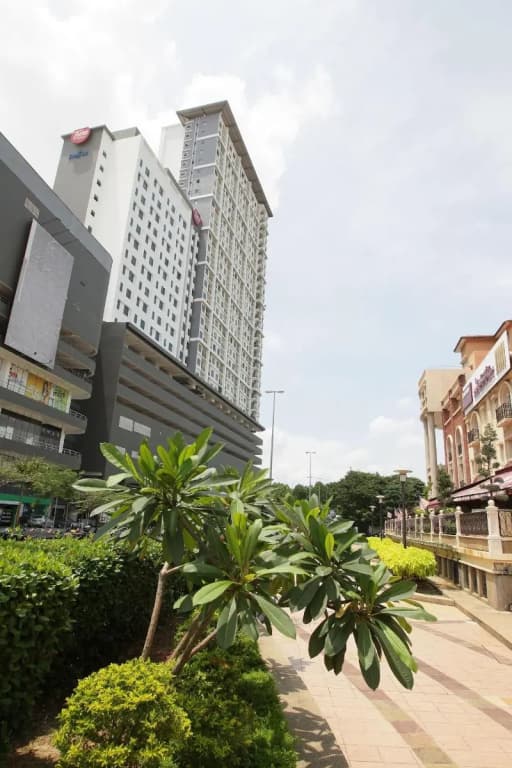 Monaco Hotel Cyberjaya - photo 12