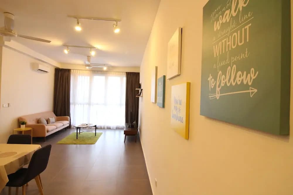 Sentrio Suites @ City Center by HnHCozy - photo 9