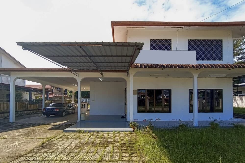 OYO HOME 90241 Villa Home Sibu - main photo