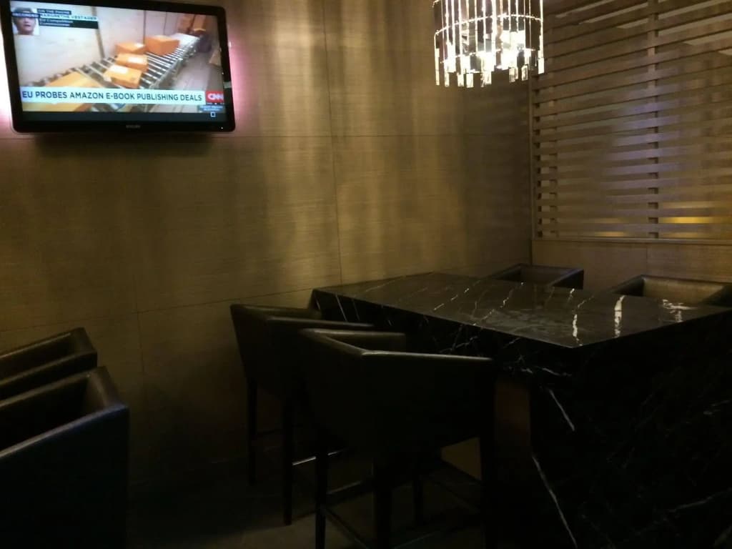 Plaza Premium Lounge Private Suite - photo 11