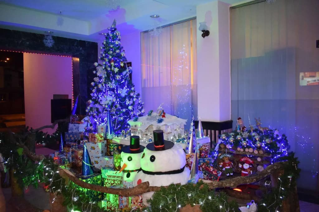 Leisure Cove Hotel & Apartments - photo 10