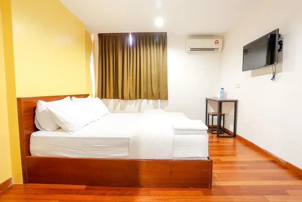 Lux Hotel - photo 4