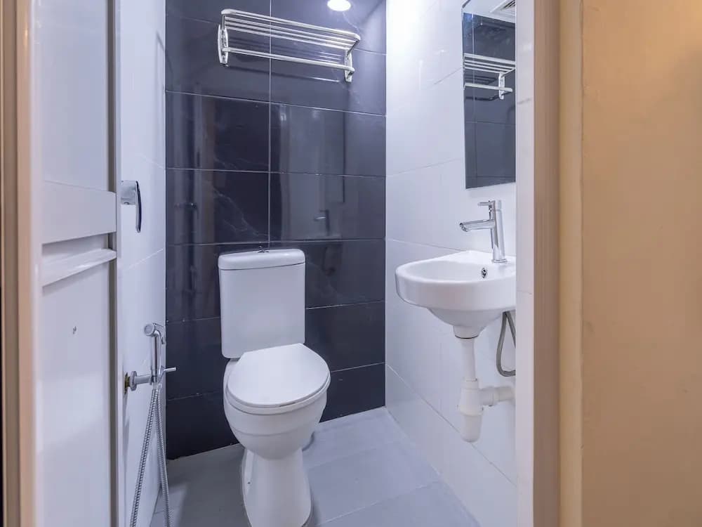 OYO 89711 Hentian Hotel Kajang - photo 8