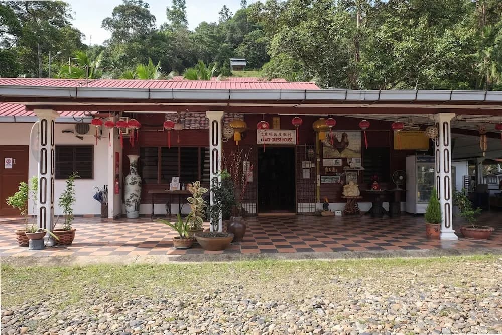 OYO 89928 ACF Guest House - photo 1