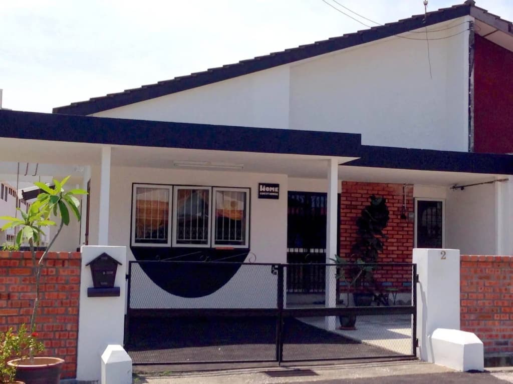 Home Guesthouse - photo 3