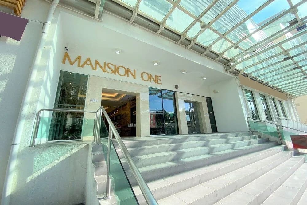 OYO 90192 Mansion One Suites - photo 1