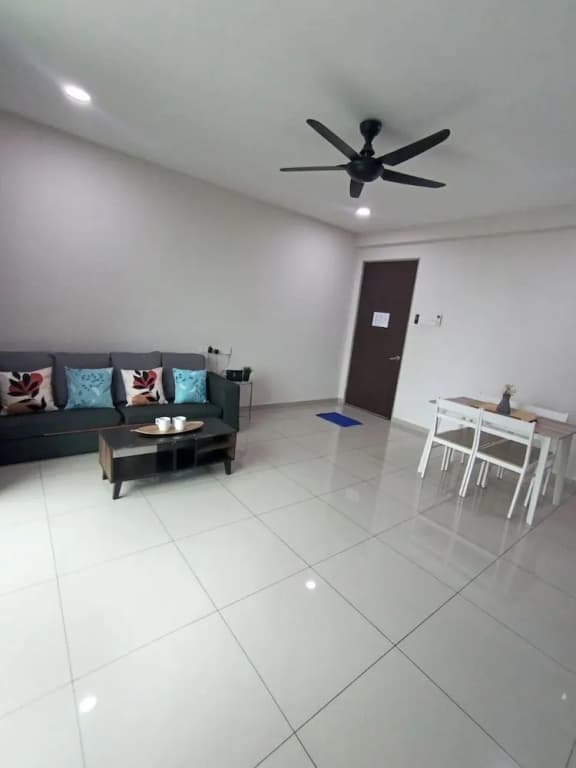 191 Cozy CasaKayangan 3BR by Grab A Stay - photo 13
