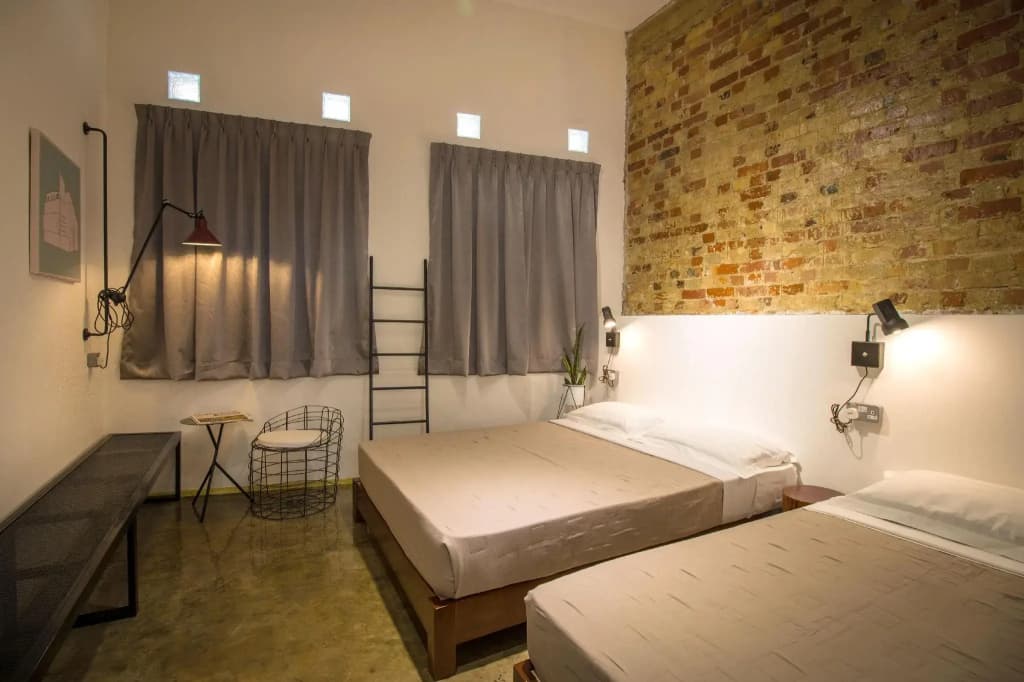 The Brownstone Hostel & Space - photo 29