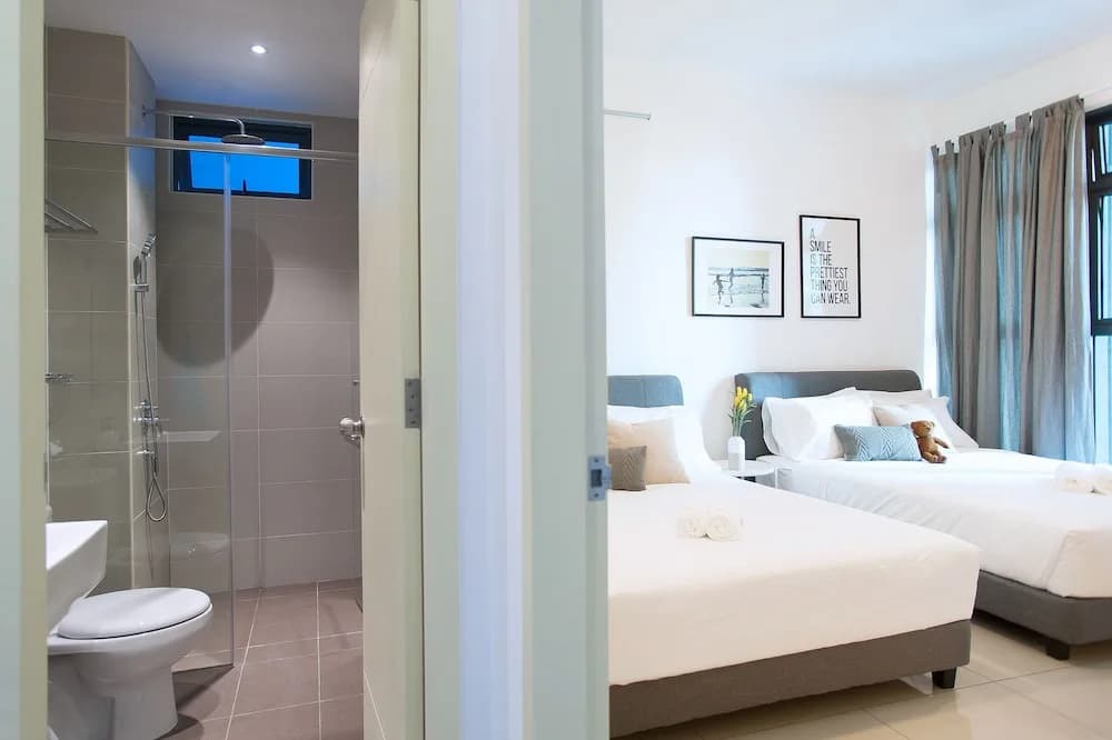 A9 Relax & Enjoy in a Luxury Condo near Jonker St - photo 7