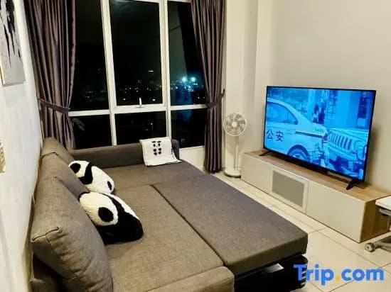Cute Panda Theme Stay | Cozy 2BR | Near Imago - photo 1