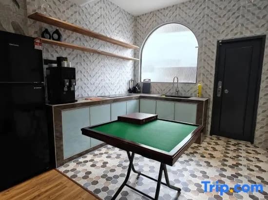 Opulent Oasis/KTV/Pool Table/JB town area/12 pax - photo 1