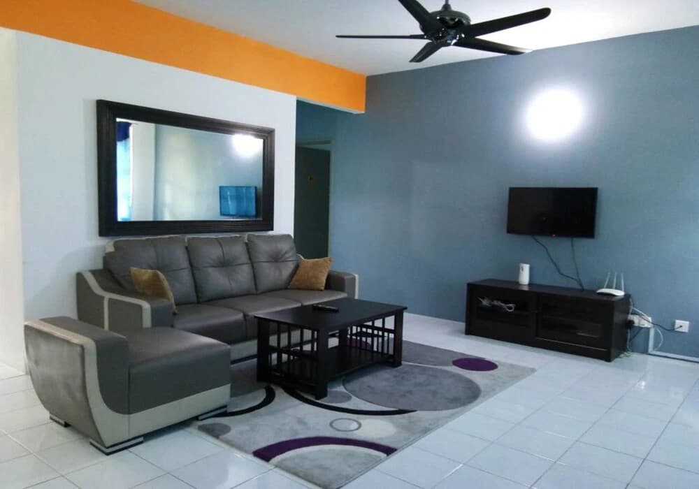 Anjung Apartment 3BR 5 - photo 1