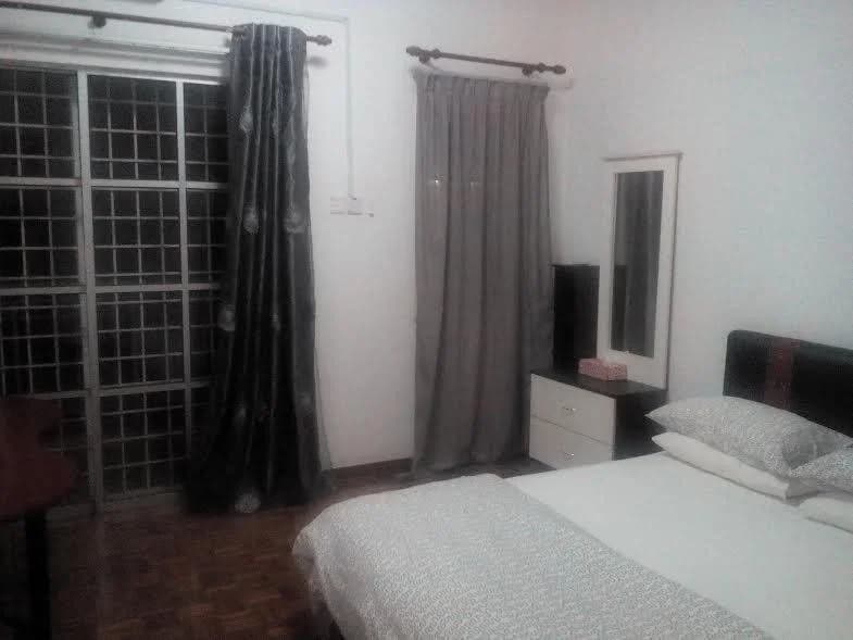 Jendelatamu 52 Homestay - photo 8