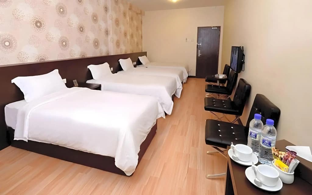 Hotel Tebrau CT - photo 20