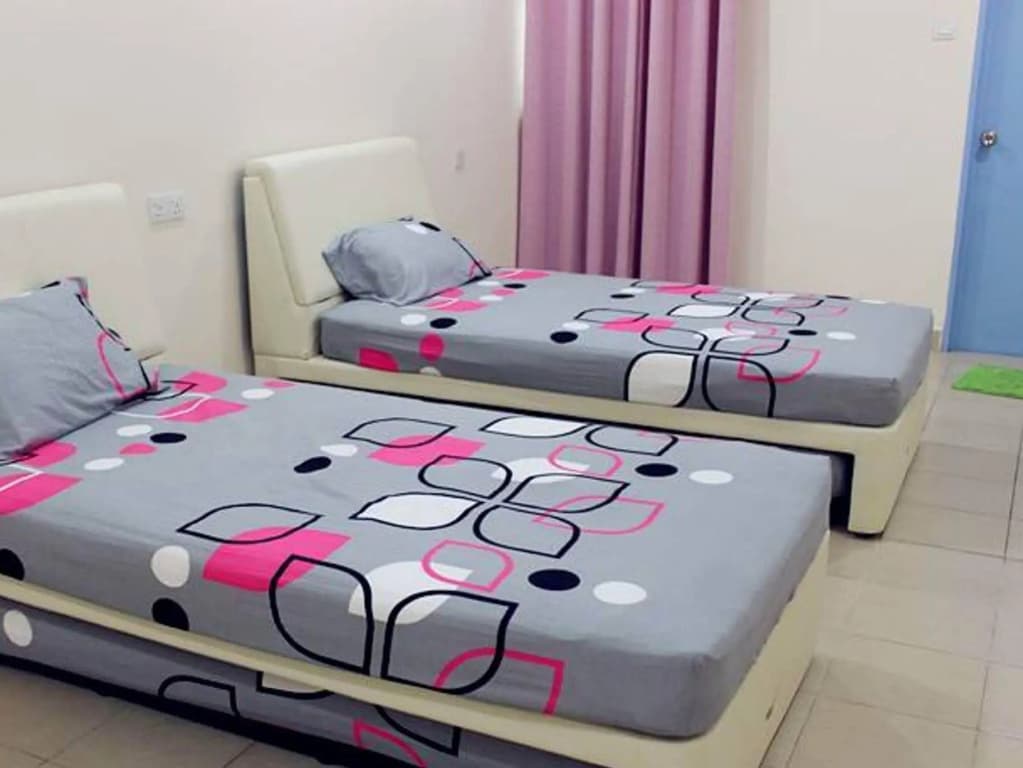 Shia Guesthouse - photo 4