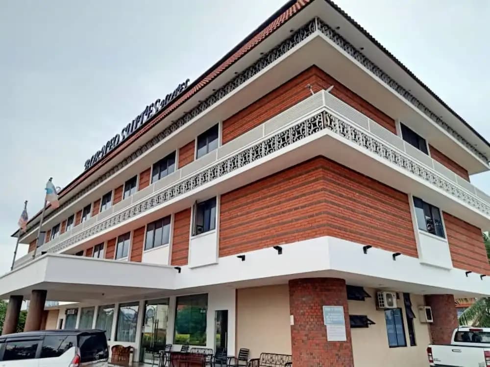 Borneo Suites Hotel - photo 1