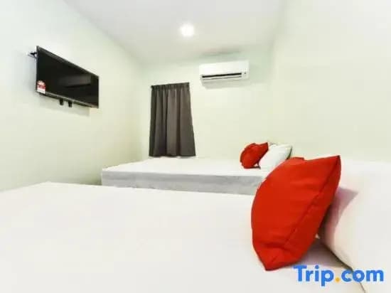 Th Hotel - photo 8