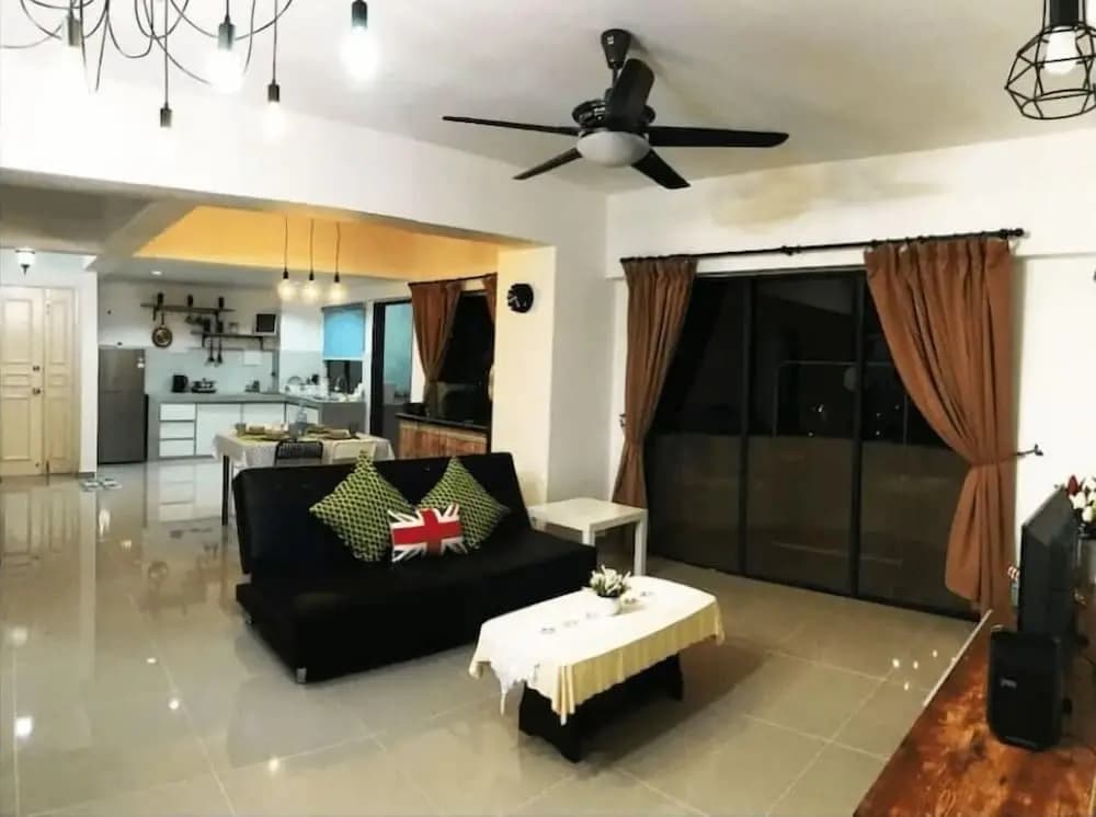 Desa Kiara Cozy Condo by SYNC - photo 1