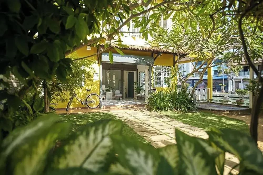 Sleepy Nomad Hostel - photo 16