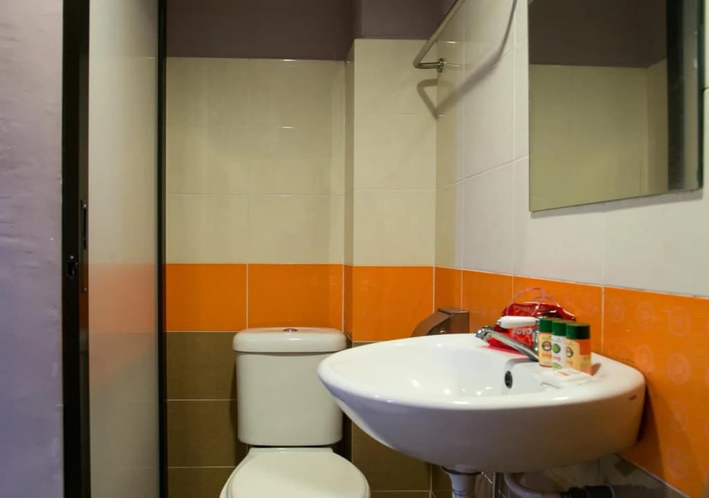 KK Hotel Kajang by OYO - photo 9