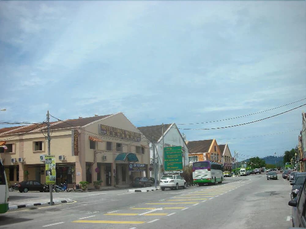 Hotel Lumut Water Hill - photo 10